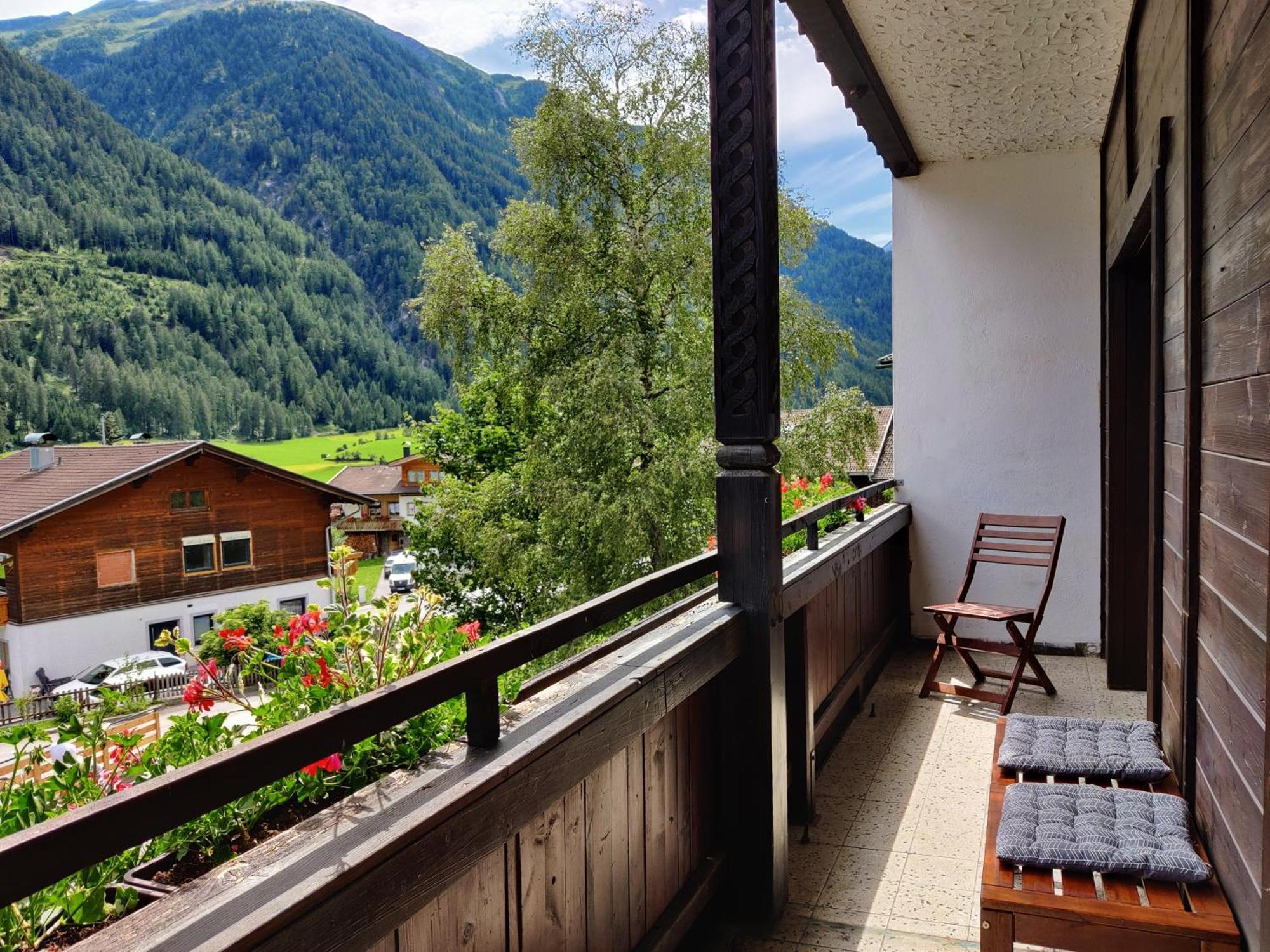 Ferienhaus Enzian Prägraten Kamer foto